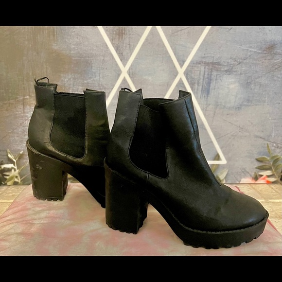 Black Chunky Platform Ankle Boots - Picture 2 of 5